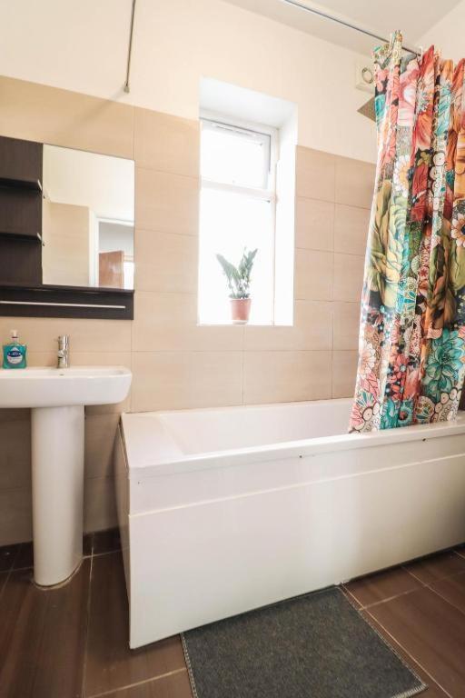 Bed and Breakfast Urban Oasis Лондон Экстерьер фото